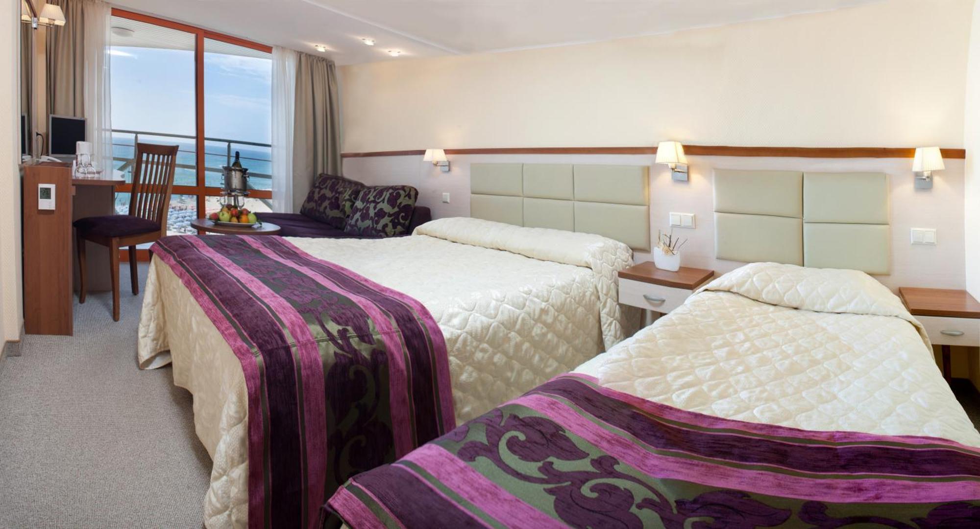 Doppelzimmer mit Balkon